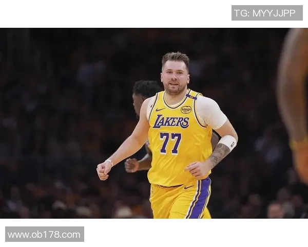 湖人没里弗斯真不可！可解压东契奇持球压力，也能联接段力保优势